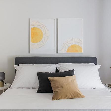 Absolute 2Br Apartment Near Emst Museum By Upstreet Athens Luaran gambar